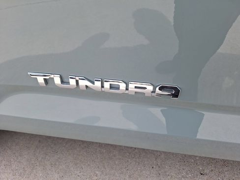 Used 2026 Toyota Tundra Limited AWD/4WD image 14