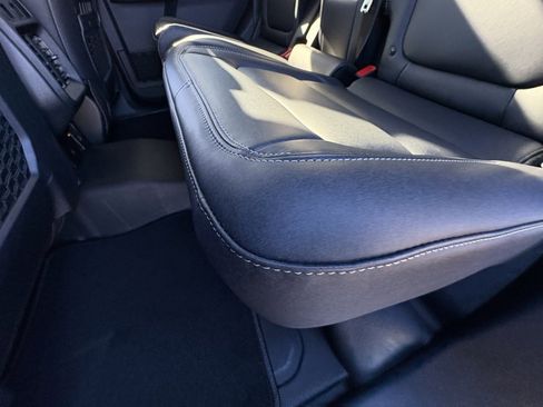 New 2025 Ford Bronco Badlands image 31