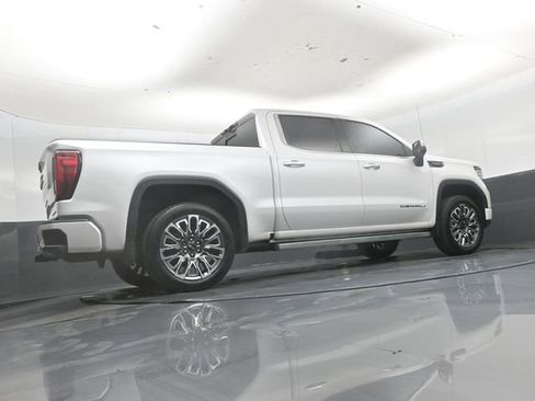 Used 2023 GMC Sierra 1500 Denali Ultimate AWD/4WD image 39