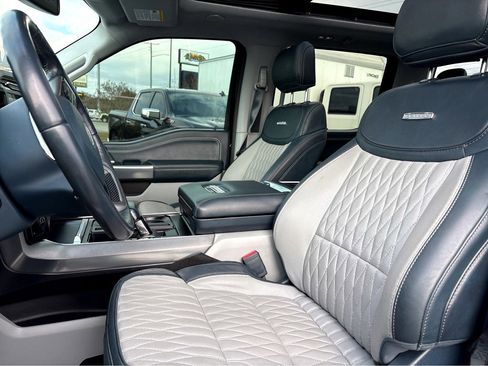 Used 2023 Ford F150 Limited image 22