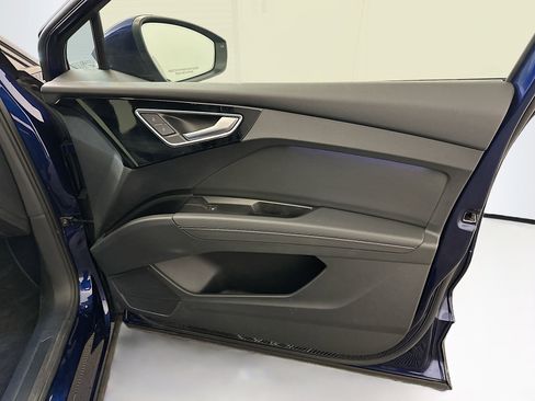 Used 2023 Audi Q4 e-tron Premium Plus w/ Premium Plus image 35