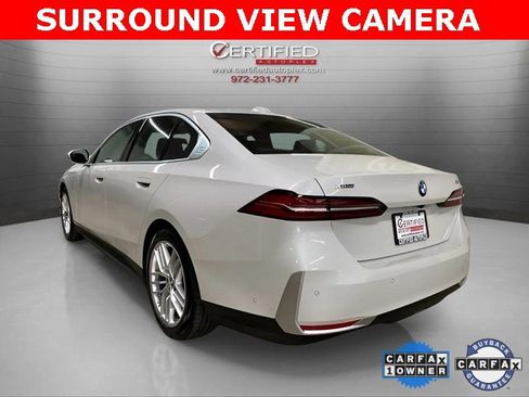 Used 2025 BMW 530i xDrive image 4