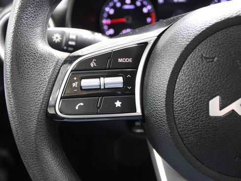 Used 2024 Kia Forte LXS image 8