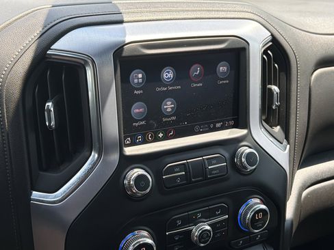 Used 2022 GMC Sierra 1500 SLT w/ X31 Off-Road Package AWD/4WD image 27