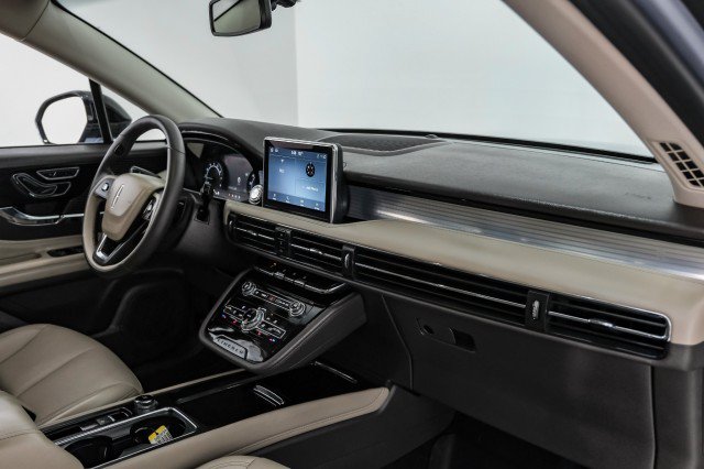 Used 2022 Lincoln Corsair FWD image 10