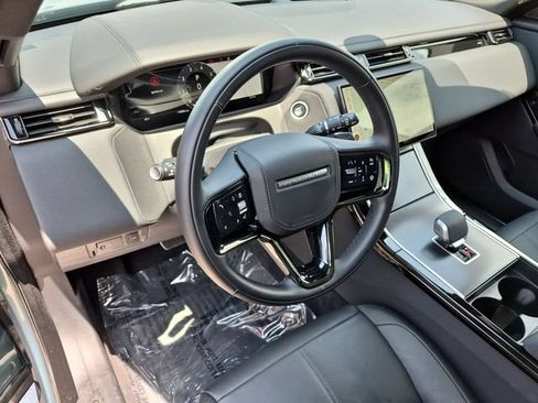 Used 2026 Land Rover Range Rover Velar Dynamic SE AWD/4WD image 11