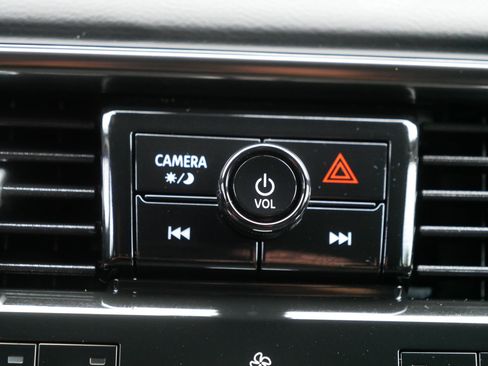 Certified 2025 Nissan Armada PRO-4X AWD/4WD image 33