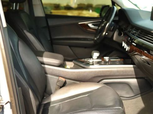 Used 2018 Audi Q7 3.0T Premium Plus w/ Premium Plus Package image 52