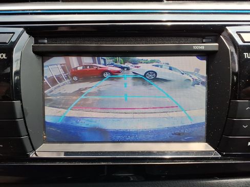 Used 2015 Toyota Corolla S FWD image 15