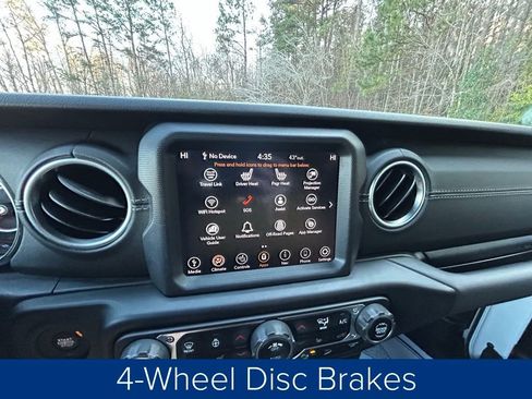 Used 2020 Jeep Wrangler Unlimited Sahara image 37