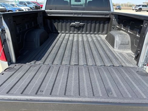 Used 2026 Chevrolet Silverado 1500 LTZ AWD/4WD image 13