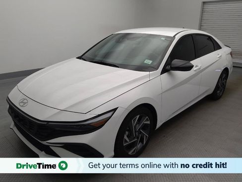 Used 2025 Hyundai Elantra Sport FWD image 1