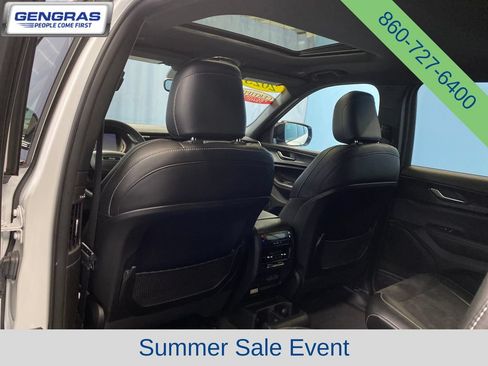 Used 2023 Jeep Grand Cherokee L Laredo AWD/4WD image 31