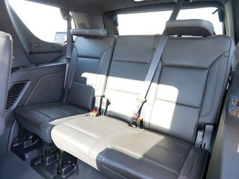 Used 2024 Chevrolet Tahoe High Country image 12