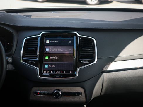 Used 2023 Volvo XC90 T8 Ultimate w/ Protection Package Premier image 29