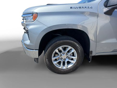 Used 2024 Chevrolet Silverado 1500 LT AWD/4WD image 9