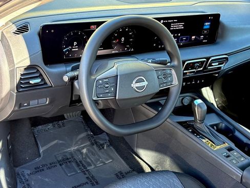 New 2026 Nissan Sentra SV FWD image 9