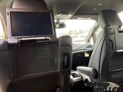 New 2026 Chrysler Pacifica Select image 24