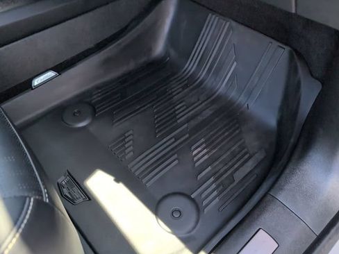 Certified 2025 Cadillac Optiq Luxury 2 w/ LPO, Floor Liner Package AWD/4WD image 35