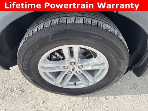 Used 2024 Ford Explorer XLT w/ Equipment Group 202A image 29