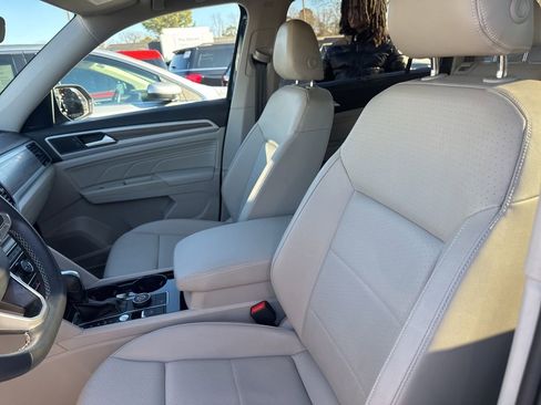 Used 2021 Volkswagen Atlas SEL image 15