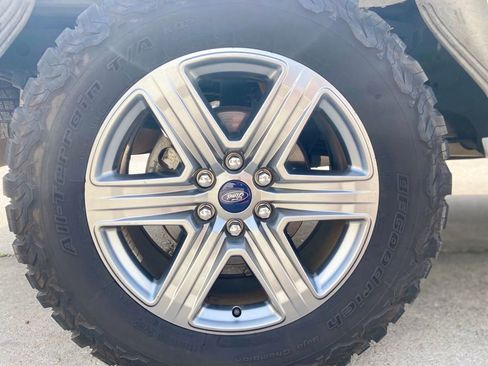 Used 2018 Ford F150 Lariat AWD/4WD image 12