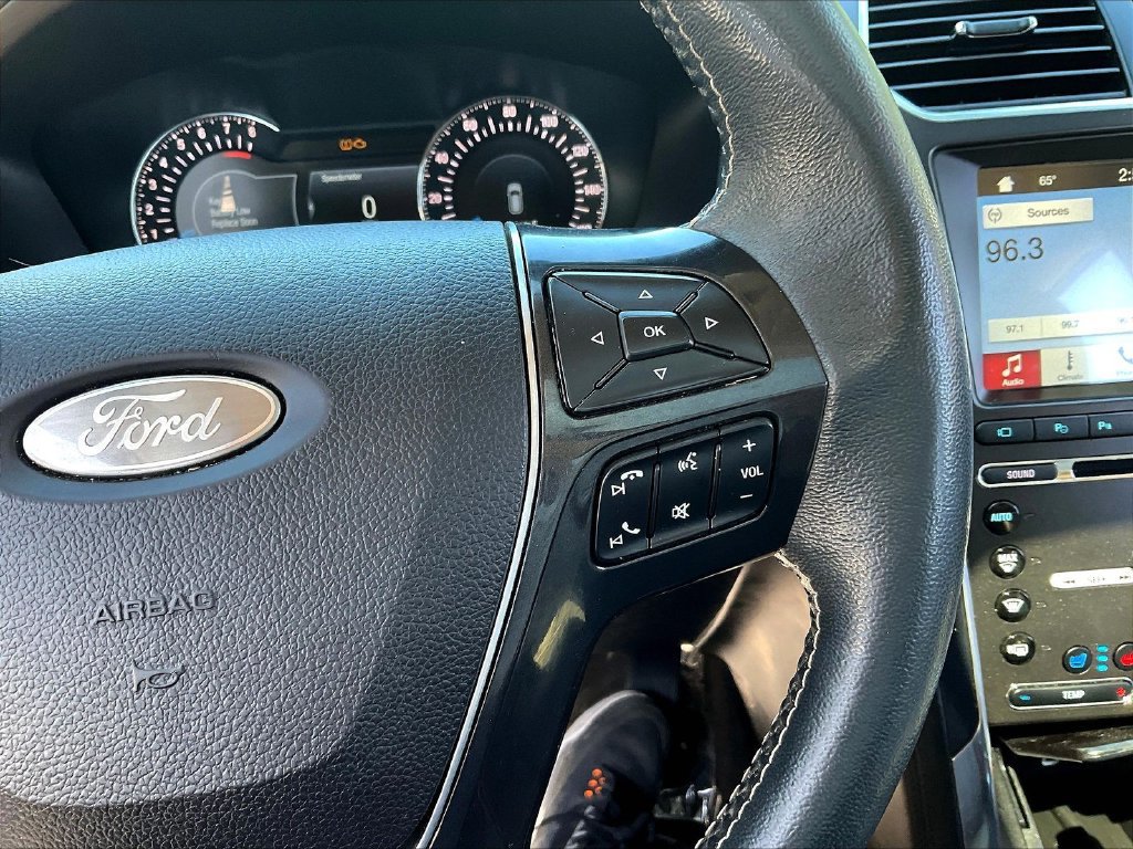 Used 2017 Ford Explorer Platinum AWD/4WD image 12