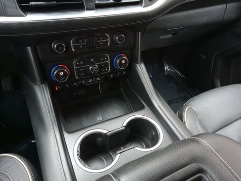 Used 2021 Chevrolet Tahoe Premier w/ Premium Package image 20