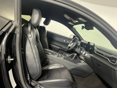 Used 2024 Ford Mustang Premium image 28