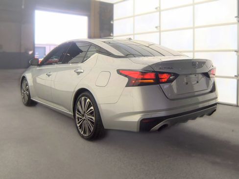 Used 2023 Nissan Altima 2.5 SL FWD image 6