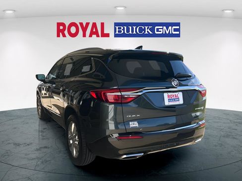 Used 2018 Buick Enclave Premium image 7