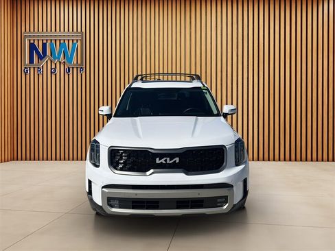 Used 2025 Kia Telluride SX w/ SX Captain's Chair Package FWD image 2