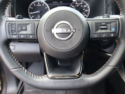 Used 2024 Nissan Pathfinder Rock Creek AWD/4WD image 12
