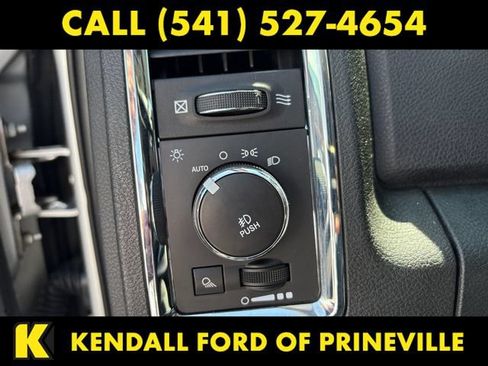 Used 2016 RAM 3500 Laramie w/ Convenience Group AWD/4WD image 12
