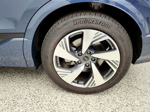 Used 2025 Audi Q6 e-tron Prestige w/ Black Warm Weather Package AWD/4WD image 9