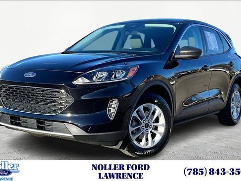 Certified 2022 Ford Escape SE w/ Cold Weather Package image 1