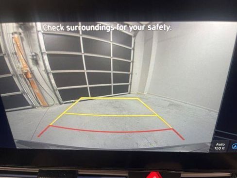 New 2025 Hyundai Elantra Limited image 14