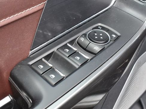 Used 2023 Ford F150 4x4 SuperCrew image 23