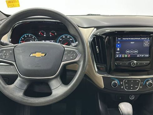 Used 2023 Chevrolet Traverse LS w/ Safety Package FWD image 10