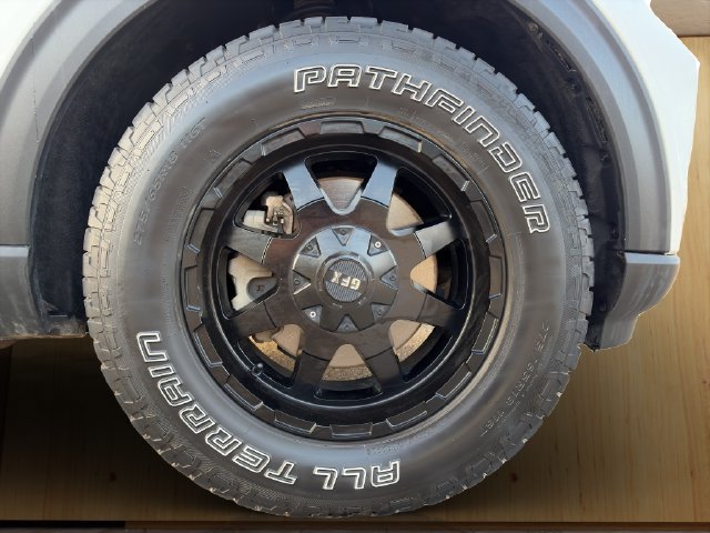 Used 2022 Ford Explorer XLT w/ Class IV Trailer Tow Package AWD/4WD image 25
