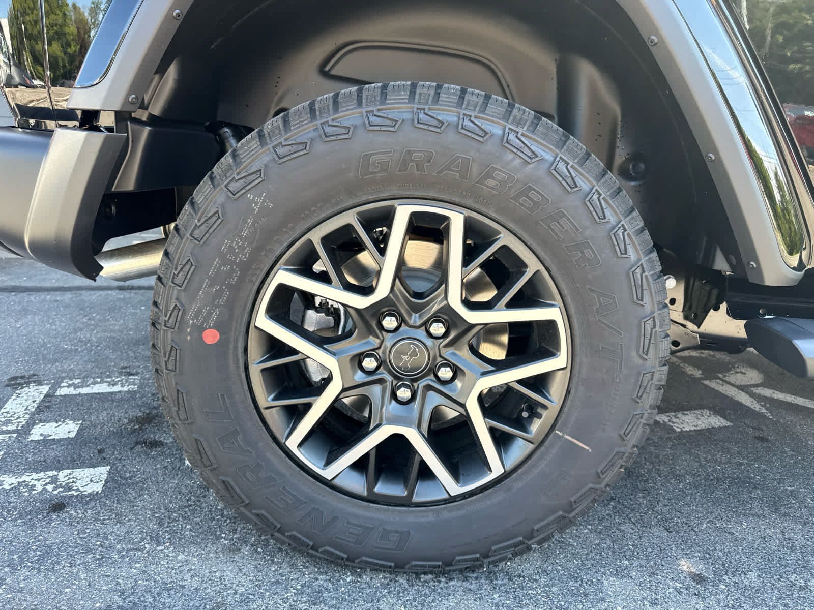 New 2027 Jeep Wrangler Unlimited Sahara AWD/4WD image 7