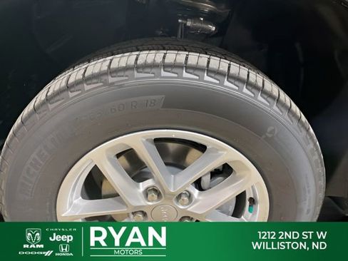New 2026 Jeep Grand Cherokee Laredo X AWD/4WD image 11