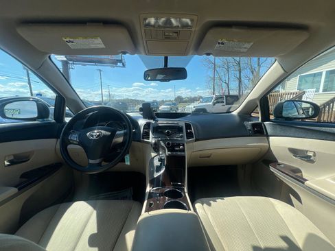 Used 2009 Toyota Venza AWD image 6