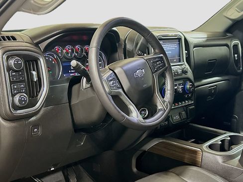 Used 2021 Chevrolet Silverado 1500 LT Trail Boss w/ Convenience Package II AWD/4WD image 7