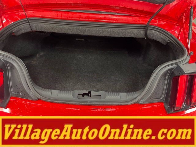 Used 2015 Ford Mustang Convertible RWD image 18