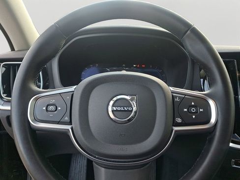 Used 2024 Volvo S60 B5 Core image 19
