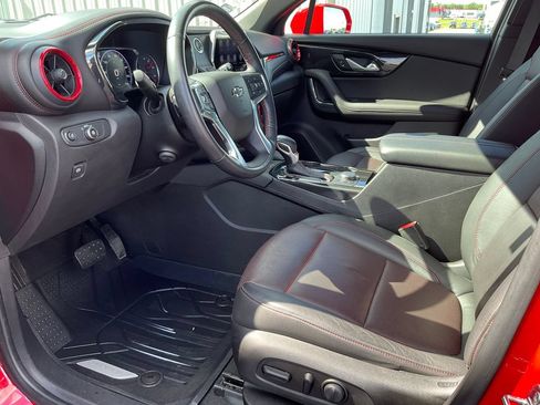 Used 2019 Chevrolet Blazer RS AWD/4WD image 2