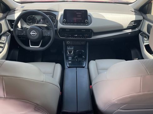 Certified 2023 Nissan Rogue SV w/ SV Premium Package FWD image 9