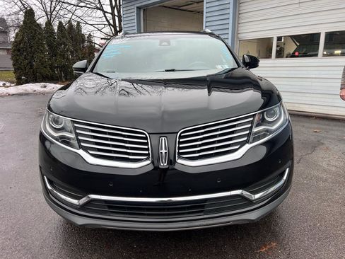 Used 2017 Lincoln MKX Reserve w/ Driver Assistance Package image 2