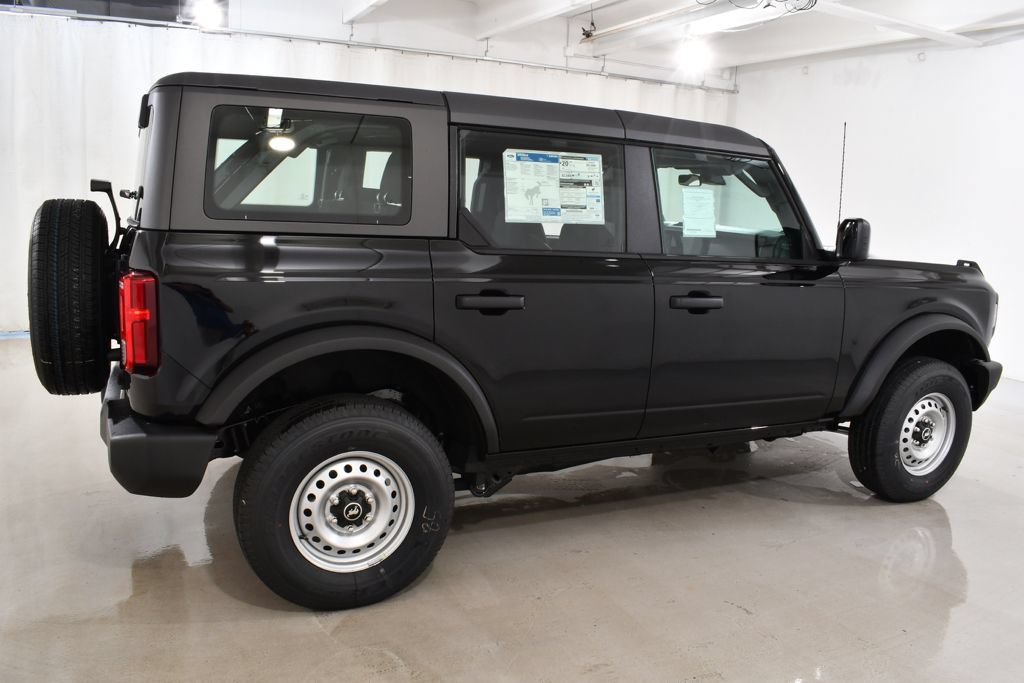 New 2026 Ford Bronco 4-Door AWD/4WD image 11